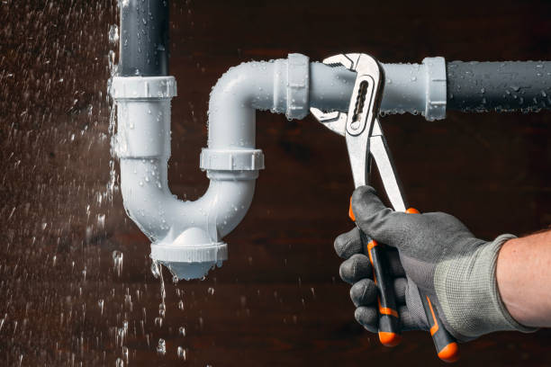 Professional Drain Cleaning technician working in Hungerford, TX